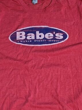 Babe's Chicken Dinner House Logo Tee in Red, Size Xl